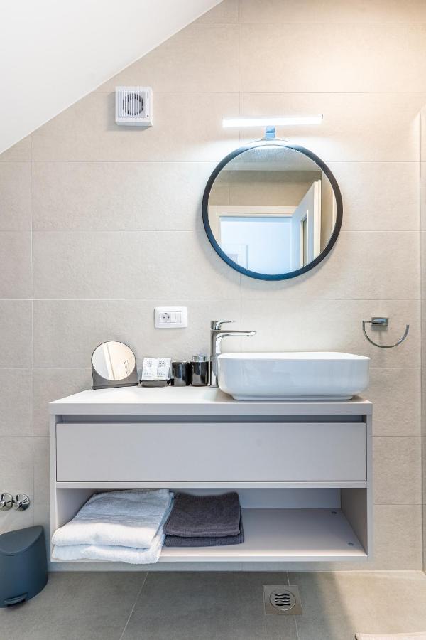 New 4 Star Apartment M&A In Town Cres Exteriör bild